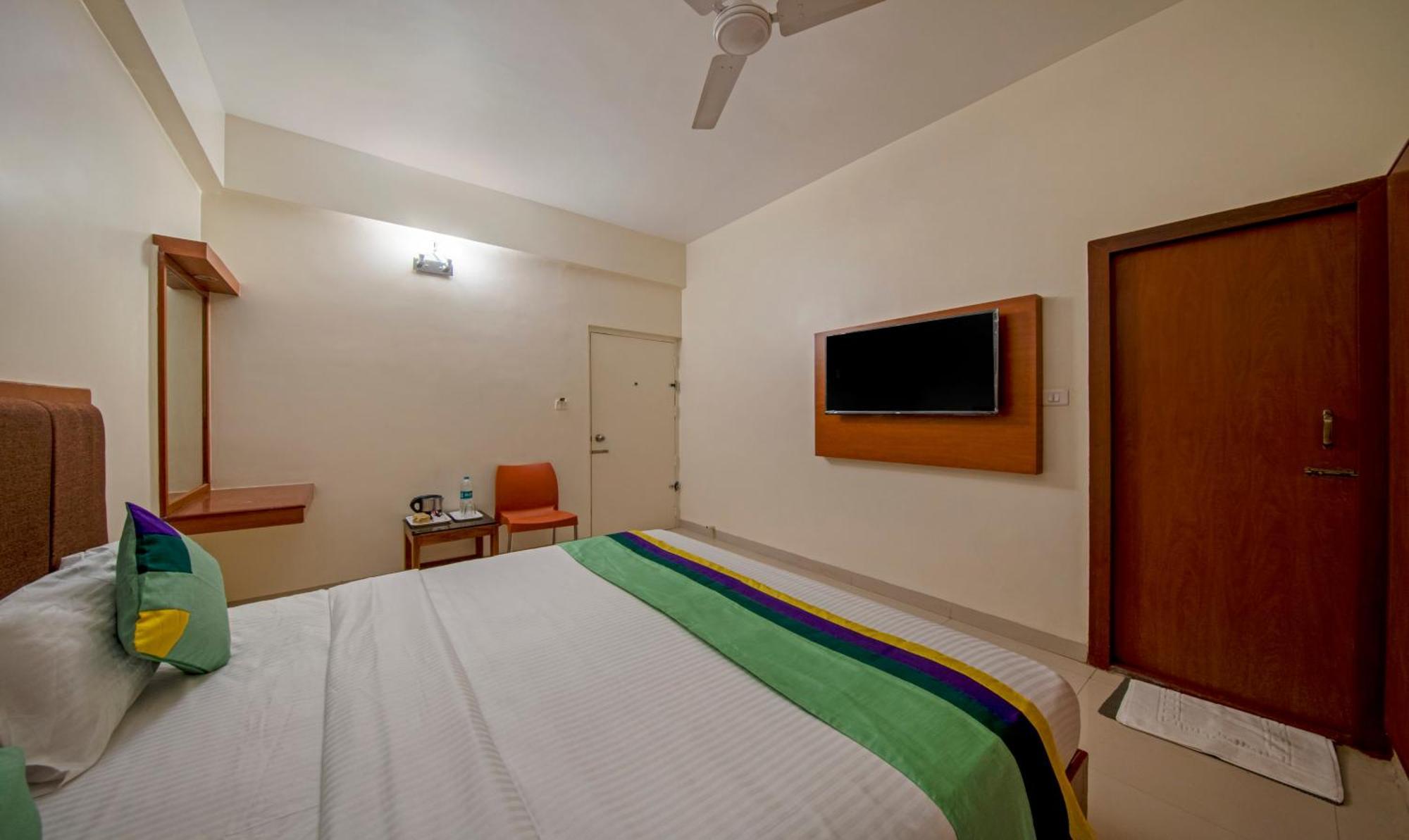 Treebo Sam Residency Hotel Coimbatore Exterior foto