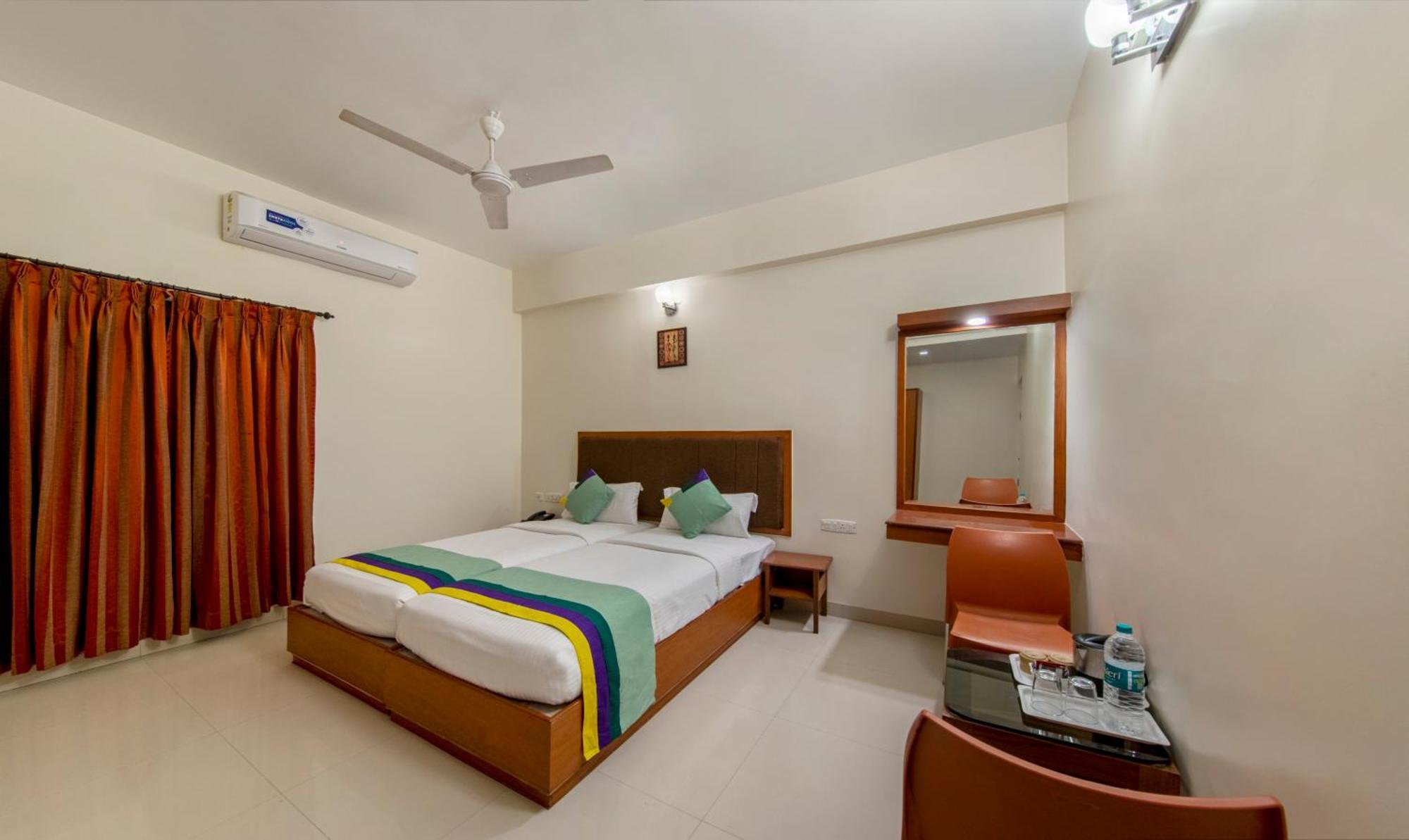 Treebo Sam Residency Hotel Coimbatore Exterior foto